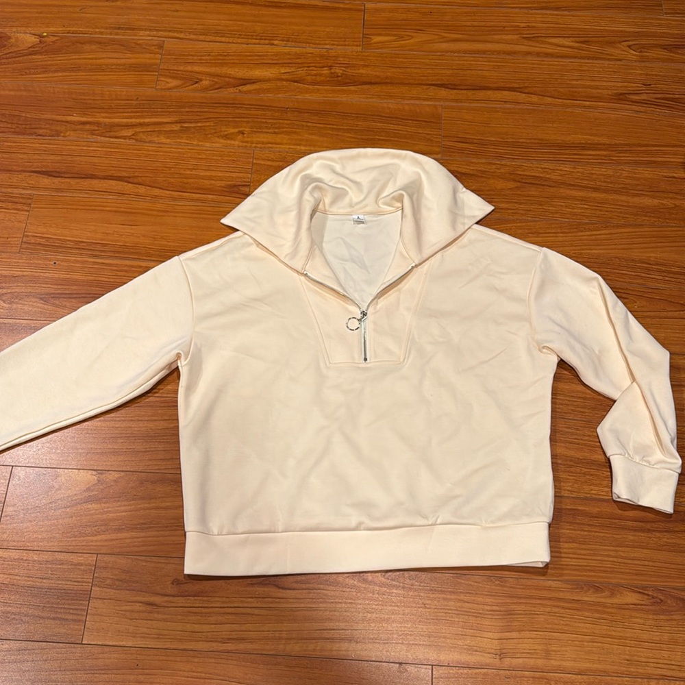 Anrabess off white top, 1/4 zip EUC